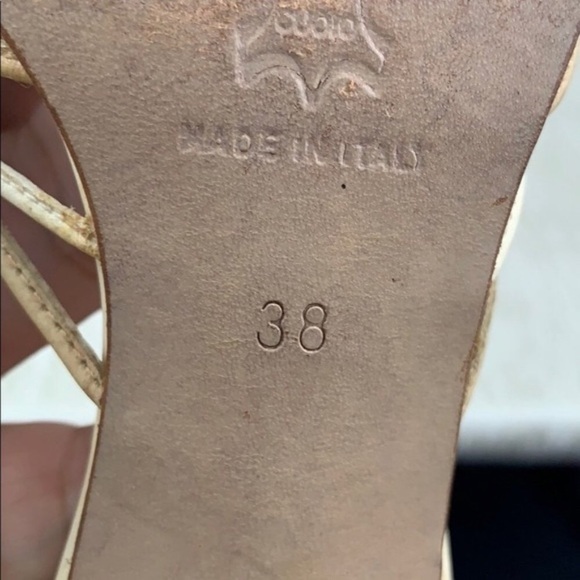 MaxMara Italian luxury brand cream/tan heels 38/8 - Picture 8 of 8